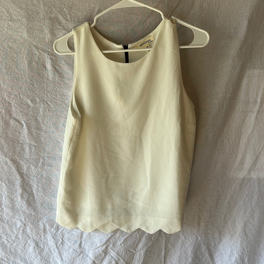 Monteau Scallop Blouse